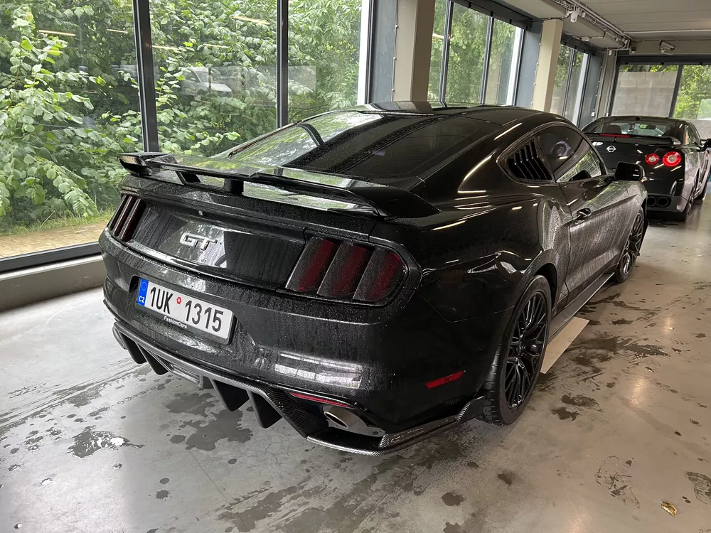 Recenze Ford Mustang Praha