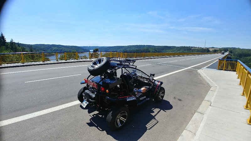 Zážitková jízda v silniční buggy Praha