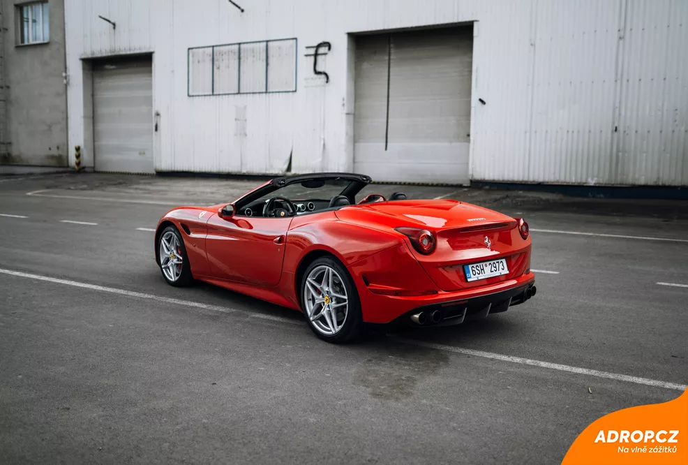 Jízda ve Ferrari California Brno