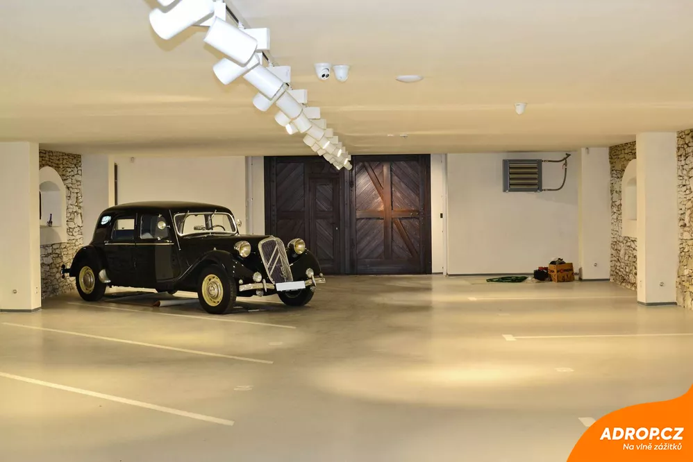 Zážitková jízda v Citroenu 15SIX