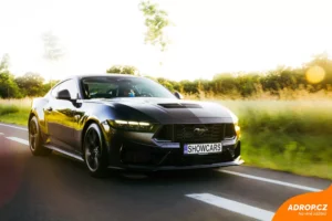 Jízda s Mustangem Dark Horse